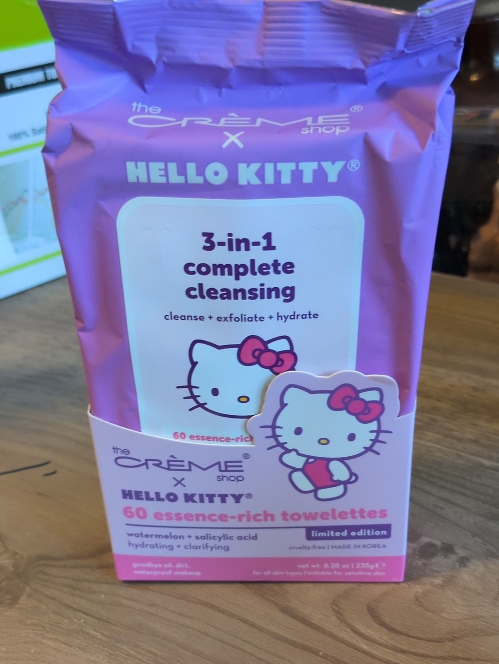 THE CREME SHOP Hello Kitty 60 3-in-1 Cleansing Towelettes Pack Limited EDITION